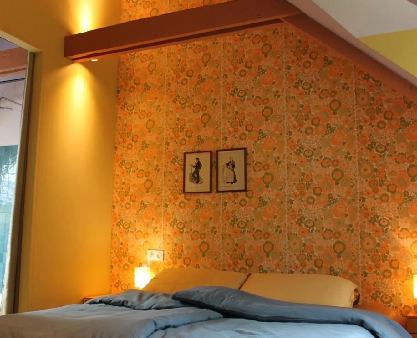 Encore Une Fois, La Maison Coloree Locmalo