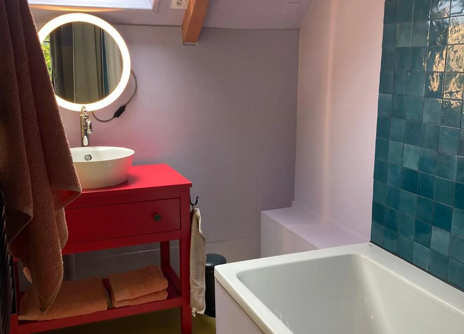 Encore Une Fois, La Maison Coloree Locmalo Holiday home
