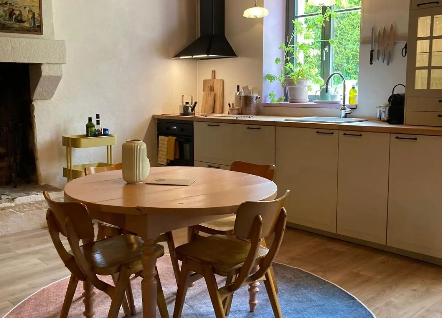 Encore Une Fois, La Maison Coloree Locmalo Holiday home